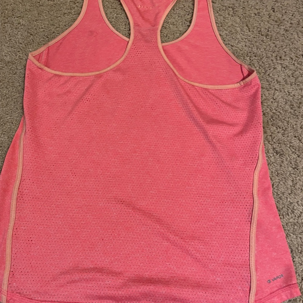 Workout tank - Picture 2 of 3